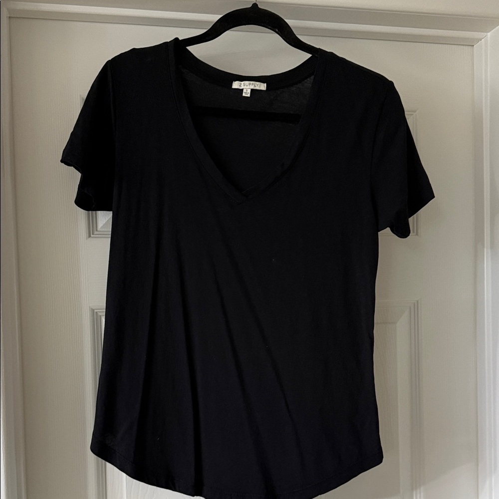 Z Supply Black V-Neck Short Sleeve Tee